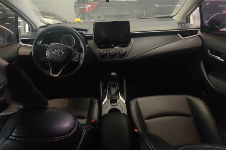 Used Toyota Corolla 2019 1.2T S-CVT GL Pioneer Edition Center Console