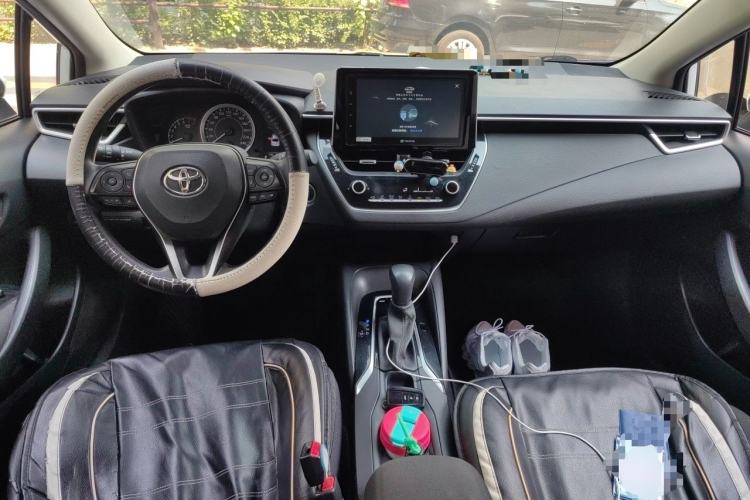 Used Toyota Corolla 2019 1.2T S-CVT GL-i Elite Edition Center Console