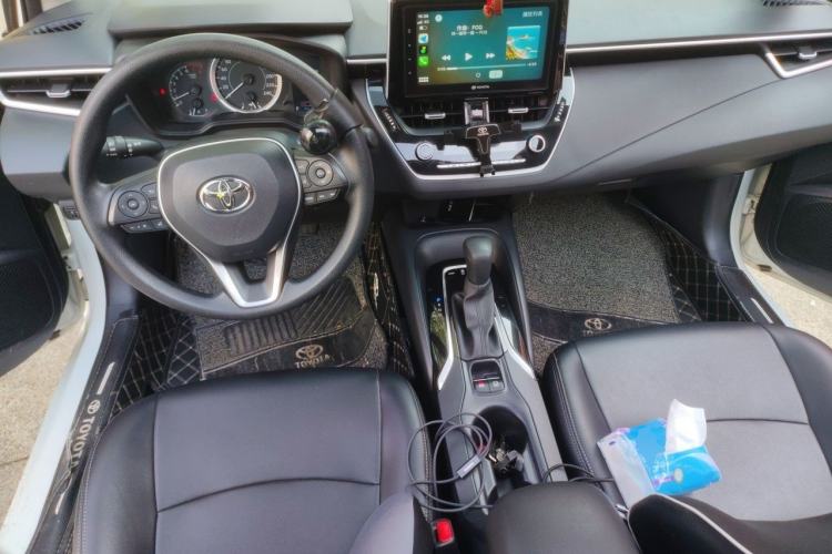 Used Toyota Corolla 2019 1.2T S-CVT GL-i Elite Edition Center Console