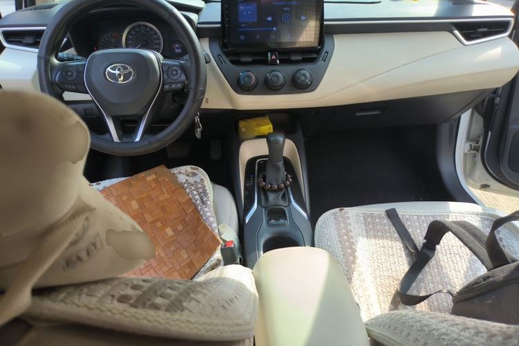 Used Toyota Corolla 2019 1.2T S-CVT GL Pioneer Edition Center Console