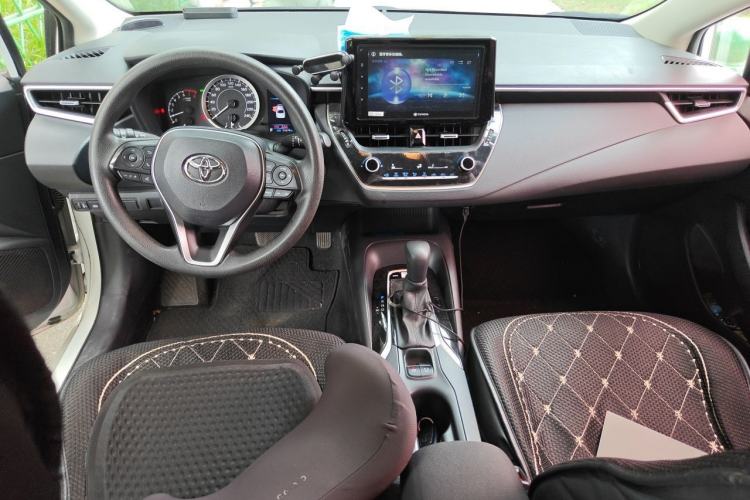 Used Toyota Corolla 2019 1.2T S-CVT GL-i Elite Edition Center Console