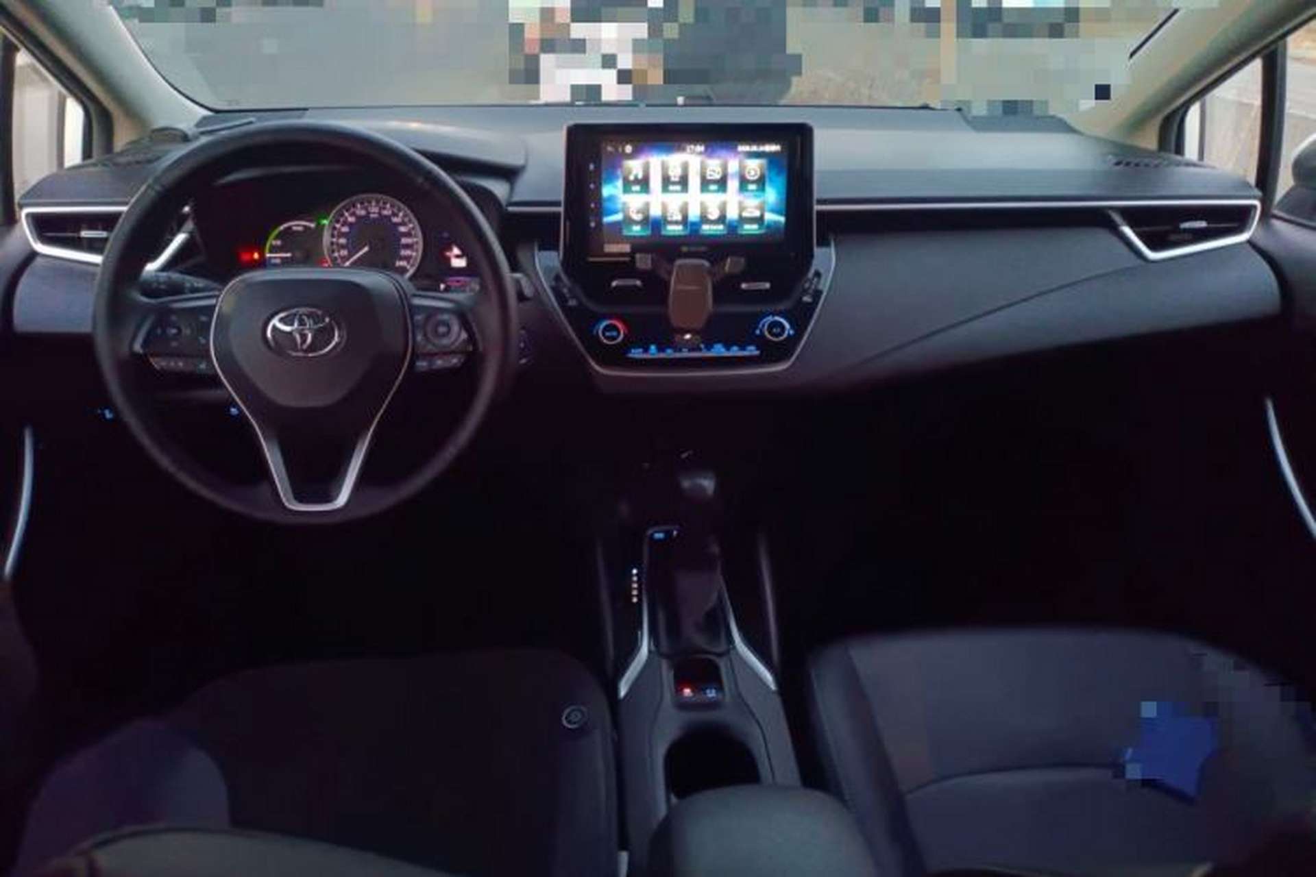 Used Toyota Corolla 2019 Dual-Engine 1.8L E-CVT GL-i Elite Edition Center Console