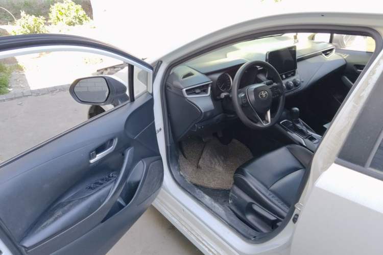 Used Toyota Corolla 2019 1.2T S-CVT GL Pioneer Edition Driver Seat