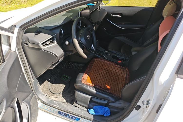 Used Toyota Corolla 2019 Dual-Engine 1.8L E-CVT GL-i Elite Edition Driver Seat
