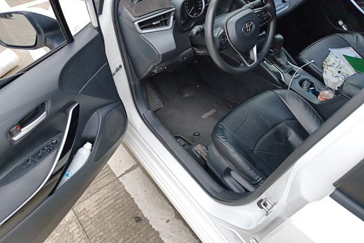 Used Toyota Corolla 2019 Dual-Engine 1.8L E-CVT GL-i Elite Edition Driver Seat