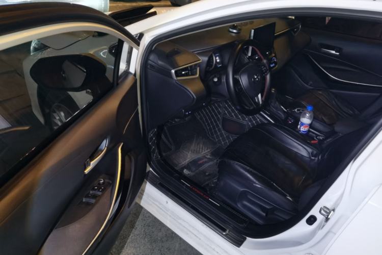 Used Toyota Corolla 2019 Dual-Engine 1.8L E-CVT GL-i Elite Edition Driver Seat