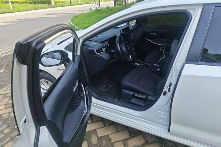 Used Toyota Corolla 2019 Dual-Engine 1.8L E-CVT GL-i Elite Edition Driver Seat