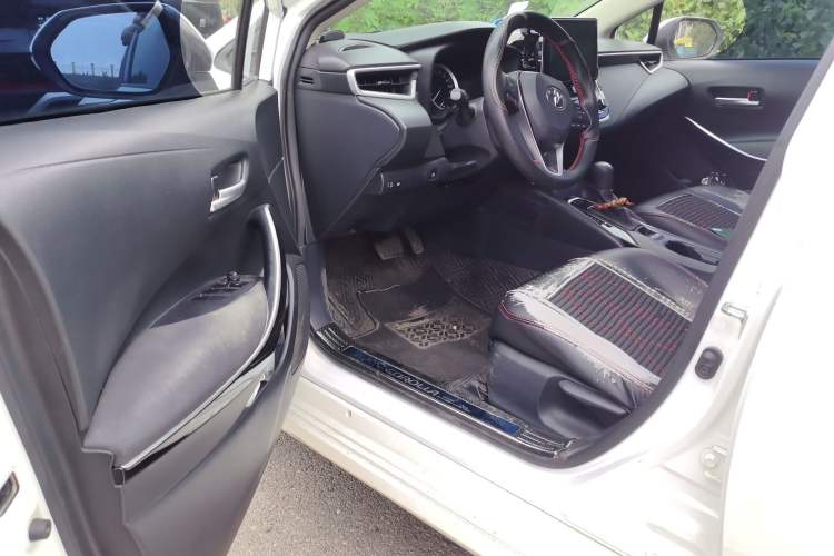 Used Toyota Corolla 2019 Dual-Engine 1.8L E-CVT GL-i Pioneer Edition Driver Seat