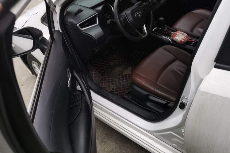 Used Toyota Corolla 2019 1.2T S-CVT GL Pioneer Edition Driver Seat
