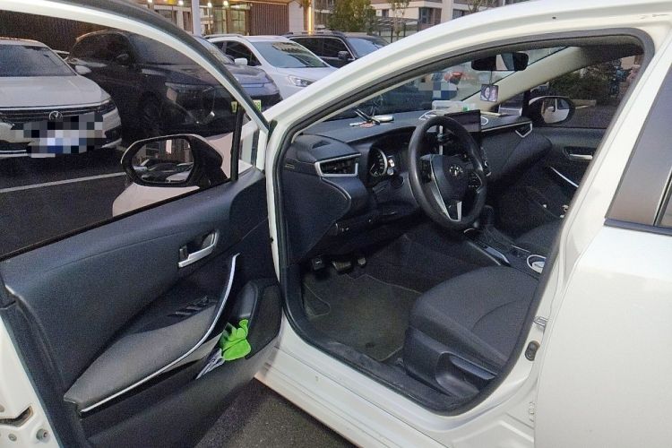 Used Toyota Corolla 2019 Dual-Engine 1.8L E-CVT GL-i Pioneer Edition Driver Seat