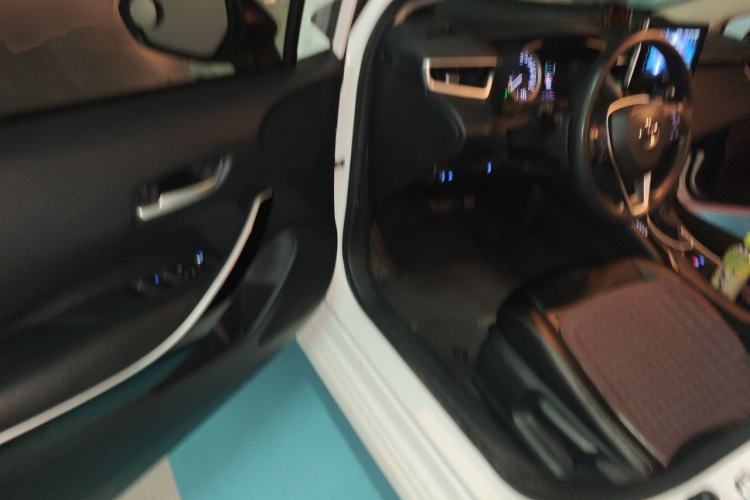 Used Toyota Corolla 2019 Dual-Engine 1.8L E-CVT GL-i Elite Edition Driver Seat