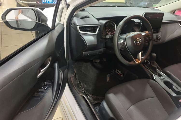 Used Toyota Corolla 2019 1.2T S-CVT GL Pioneer Edition Driver Seat