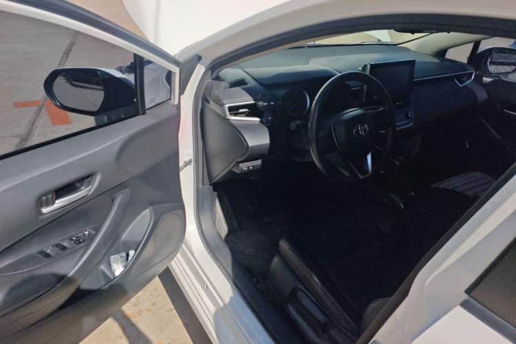 Used Toyota Corolla 2019 1.2T S-CVT GL-i Luxury Edition Driver Seat