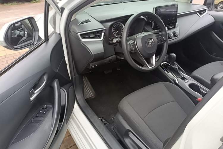 Used Toyota Corolla 2019 1.2T S-CVT GL Pioneer Edition Driver Seat