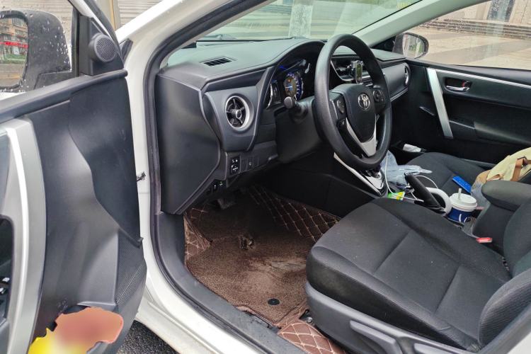 Used Toyota Corolla 2019 Dual-Engine 1.8L E-CVT GL-i Pioneer Edition Driver Seat