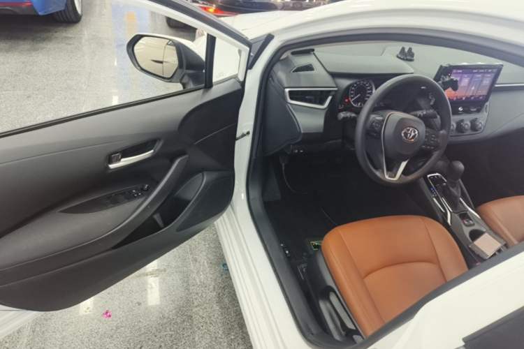 Used Toyota Corolla 2019 1.2T S-CVT GL Pioneer Edition Driver Seat