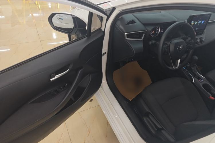Used Toyota Corolla 2019 1.2T S-CVT GL Pioneer Edition Driver Seat