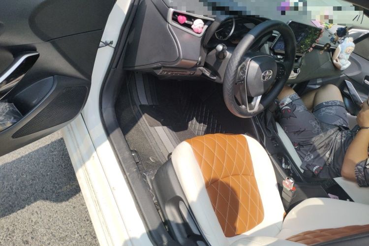 Used Toyota Corolla 2019 Dual-Engine 1.8L E-CVT GL-i Elite Edition Driver Seat