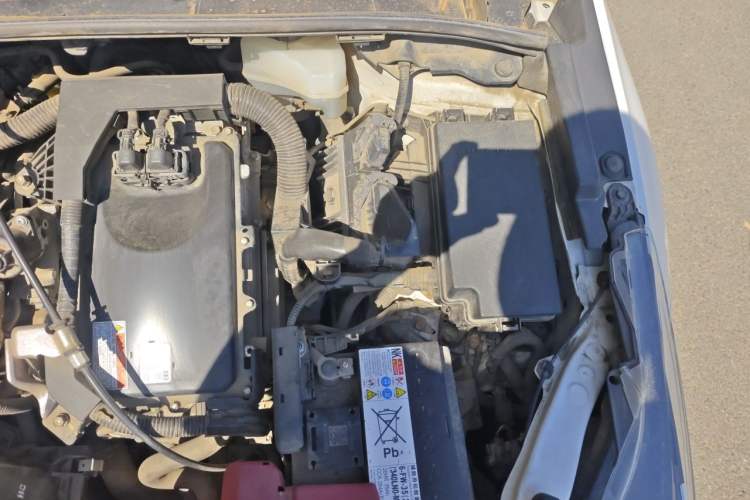 Used Toyota Corolla 2019 Dual-Engine 1.8L E-CVT GL-i Elite Edition Engine Bay Left