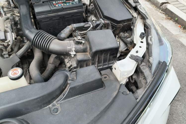 Used Toyota Corolla 2019 1.2T S-CVT GL-i Elite Edition Engine Bay Left