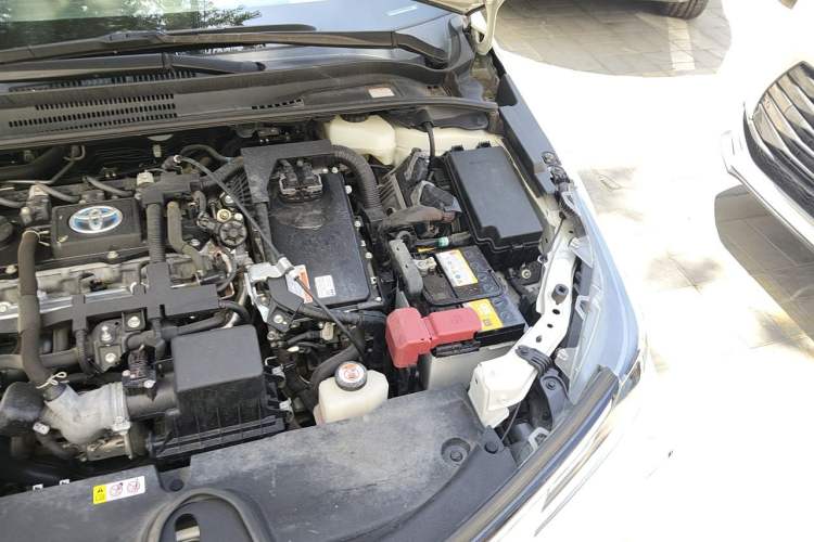 Used Toyota Corolla 2019 Dual-Engine 1.8L E-CVT Flagship Edition Engine Bay Left