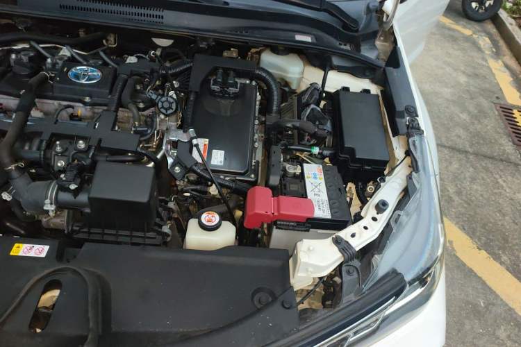 Used Toyota Corolla 2019 Dual-Engine 1.8L E-CVT GL-i Elite Edition Engine Bay Left