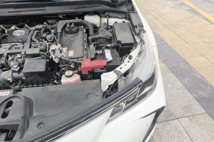 Used Toyota Corolla 2019 Dual-Engine 1.8L E-CVT GL-i Elite Edition Engine Bay Left