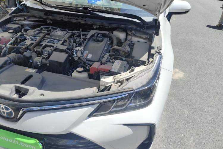 Used Toyota Corolla 2019 Dual-Engine 1.8L E-CVT GL-i Elite Edition Engine Bay Left
