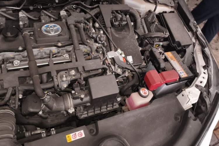 Used Toyota Corolla 2019 Dual-Engine 1.8L E-CVT GL-i Elite Edition Engine Bay Left