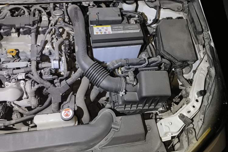 Used Toyota Corolla 2019 1.2T S-CVT GL-i Luxury Edition Engine Bay Left