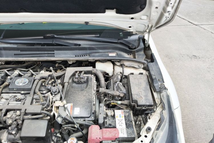 Used Toyota Corolla 2019 Dual-Engine 1.8L E-CVT GL-i Elite Edition Engine Bay Left