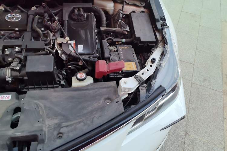 Used Toyota Corolla 2019 Dual-Engine 1.8L E-CVT GL-i Elite Edition Engine Bay Left