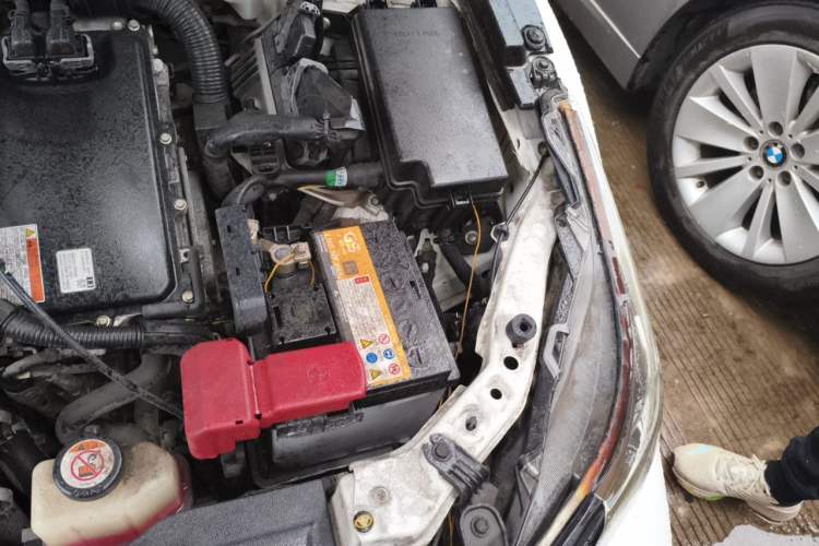 Used Toyota Corolla 2019 Dual-Engine 1.8L E-CVT GL-i Elite Edition Engine Bay Left