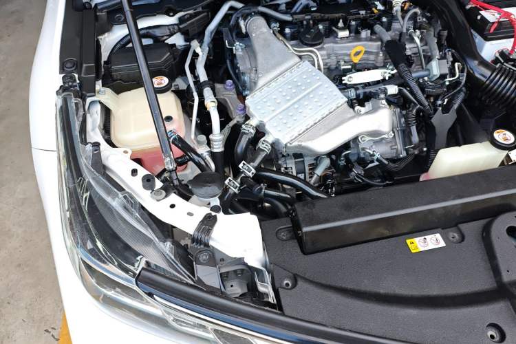 Used Toyota Corolla 2019 1.2T S-CVT GL-i Elite Edition Engine Bay Right