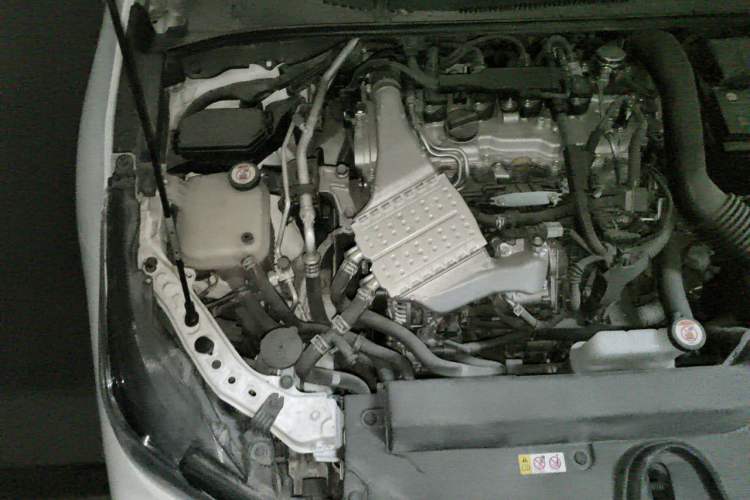 Used Toyota Corolla 2019 1.2T S-CVT GL-i Elite Edition Engine Bay Right