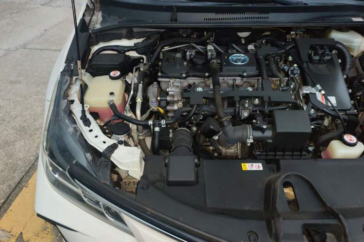 Used Toyota Corolla 2019 Dual-Engine 1.8L E-CVT GL-i Elite Edition Engine Bay Right