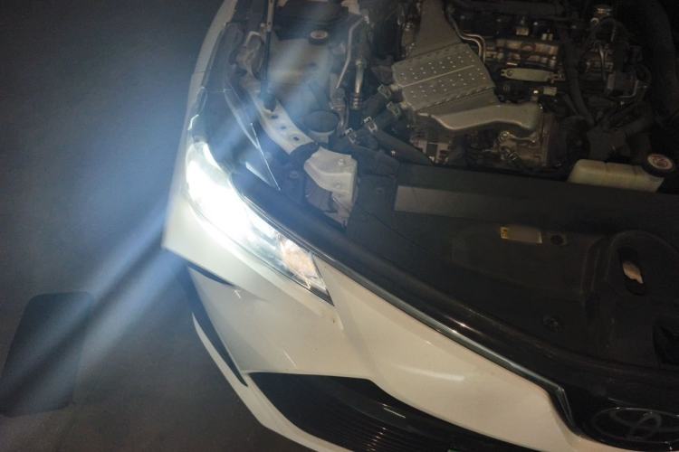 Used Toyota Corolla 2019 1.2T S-CVT GL-i Elite Edition Engine Bay Right