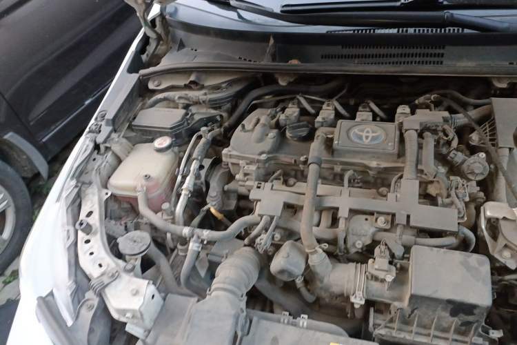Used Toyota Corolla 2019 Dual-Engine 1.8L E-CVT GL-i Elite Edition Engine Bay Right