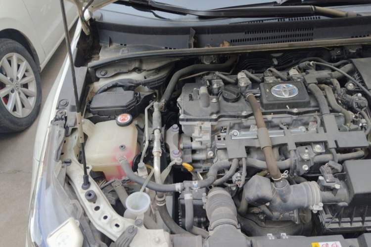 Used Toyota Corolla 2019 Dual-Engine 1.8L E-CVT GL-i Elite Edition Engine Bay Right