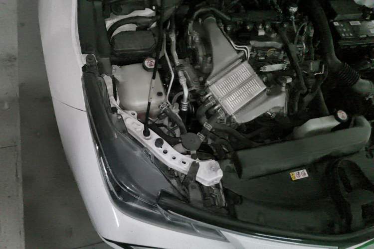 Used Toyota Corolla 2019 1.2T S-CVT GL-i Elite Edition Engine Bay Right