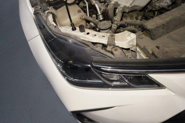 Used Toyota Corolla 2019 1.2T S-CVT GL Pioneer Edition Engine Bay Right
