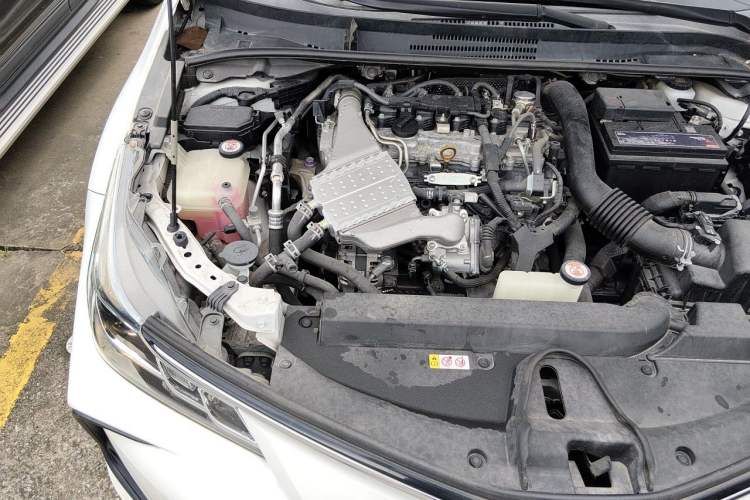 Used Toyota Corolla 2019 1.2T S-CVT GL-i Elite Edition Engine Bay Right