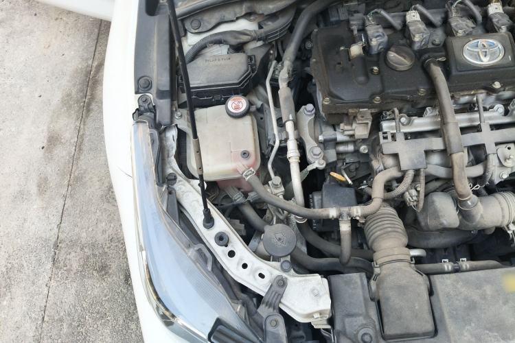 Used Toyota Corolla 2019 Dual-Engine 1.8L E-CVT GL-i Elite Edition Engine Bay Right