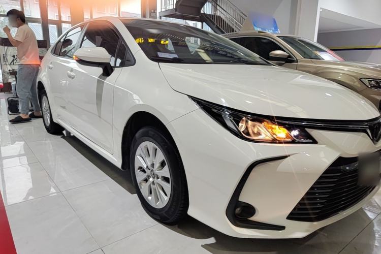 Used Toyota Corolla 2019 1.2T S-CVT GL-i Elite Edition Front Right 45 Deg