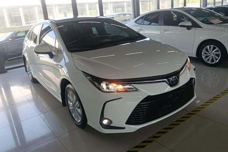 Used Toyota Corolla 2019 1.2T S-CVT GL-i Elite Edition Front Right 45 Deg