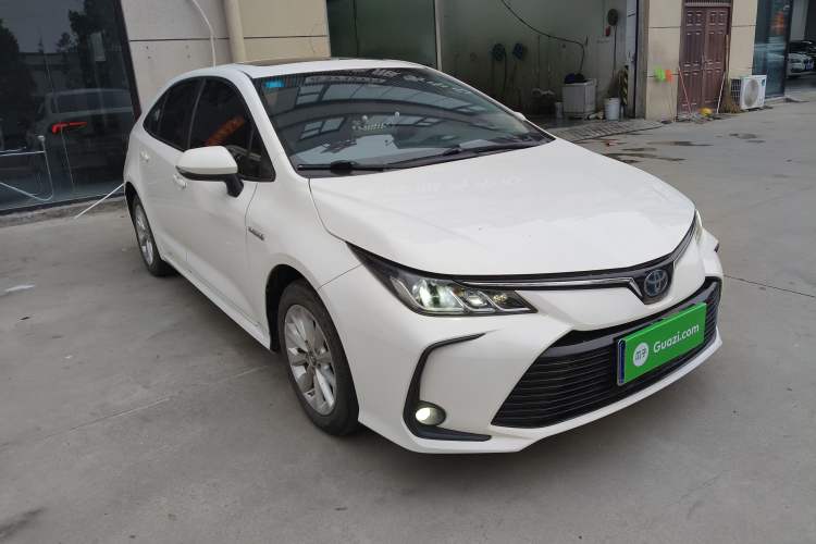 Used Toyota Corolla 2019 Dual-Engine 1.8L E-CVT GL-i Elite Edition Front Right 45 Deg