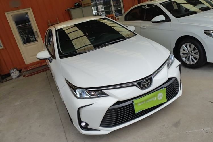 Used Toyota Corolla 2019 1.2T S-CVT GL Pioneer Edition Front Right 45 Deg