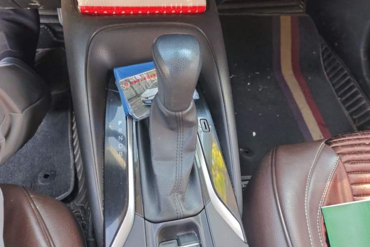 Used Toyota Corolla 2019 Dual-Engine 1.8L E-CVT GL-i Elite Edition Gear Lever