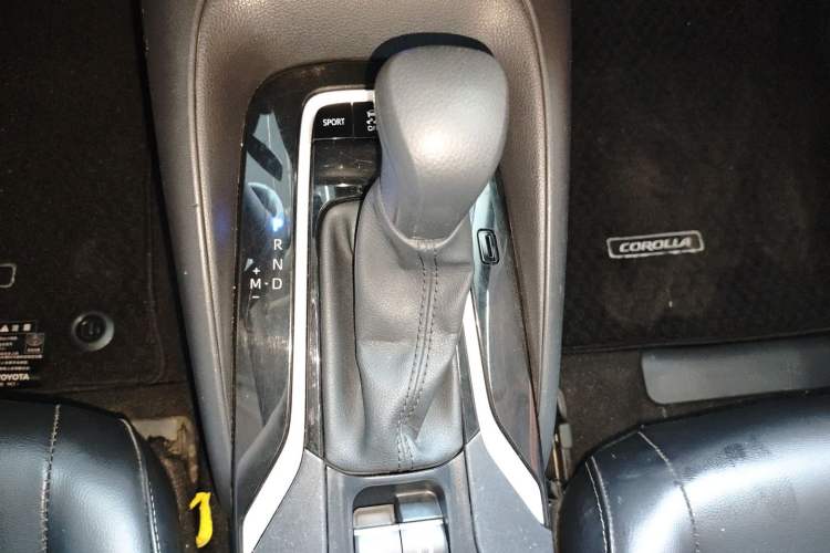 Used Toyota Corolla 2019 1.2T S-CVT GL-i Elite Edition Gear Lever