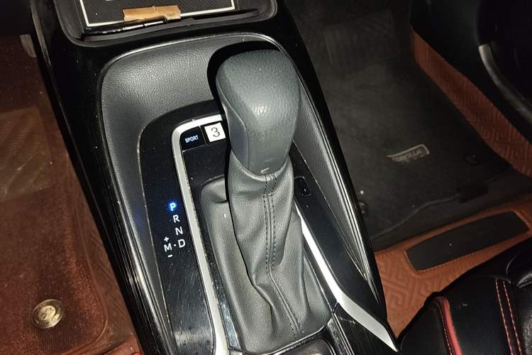 Used Toyota Corolla 2019 1.2T S-CVT GL-i Elite Edition Gear Lever